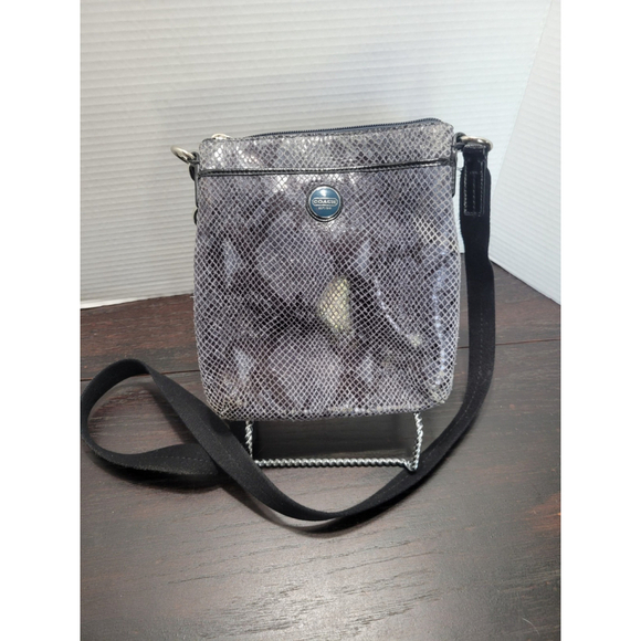 Coach Taylor Purple Black Snake Skin Print Crossbody Shoulder Bag Purse - Picture 1 of 8